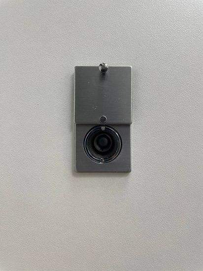 Входная дверь  